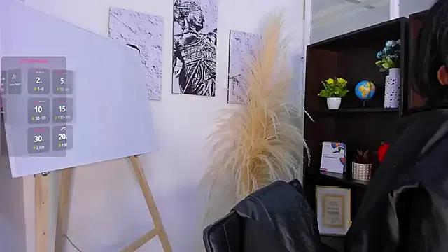 Miriam_milf on StripChat 