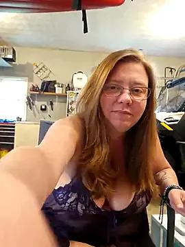 MsShelby40 on StripChat 