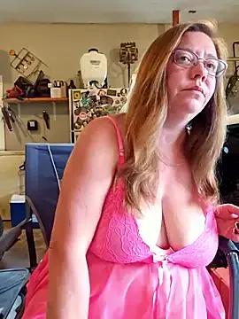 MsShelby40 on StripChat 