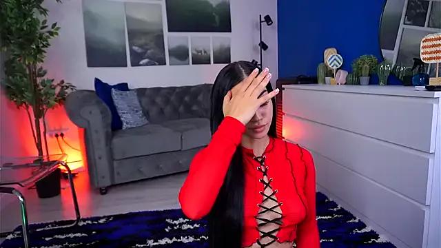 NinaSolenne on StripChat