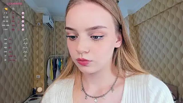 OdellaCaris — Freechat on StripChat