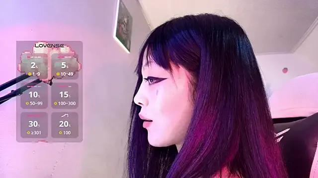 Persia_09 — Gently rub pussy with dildo (naked