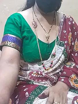 Raashi369 — Show boobs
