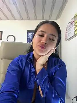 Sara_fun on StripChat 