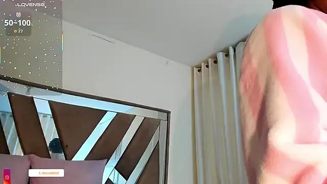 sara_williams01 on StripChat 