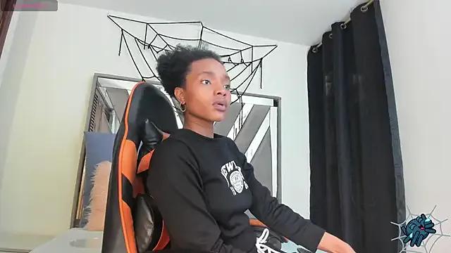 sara_williams01 on StripChat 