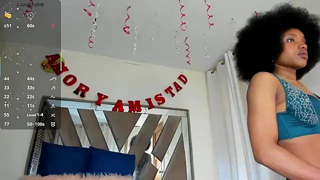 sara_williams01 on StripChat 