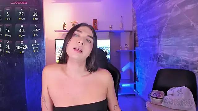 saracaball_ on StripChat 