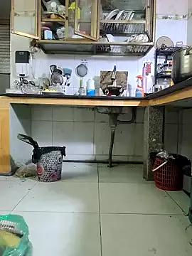 single-mom2x — Naked, squirt in Spa