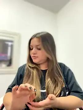 SweetFoxEyes_ on StripChat 