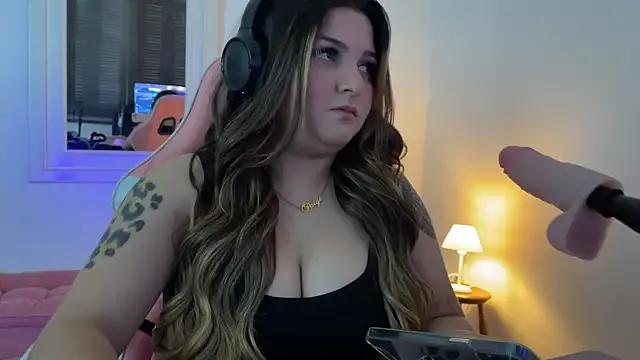 SweetFoxEyes_ on StripChat 