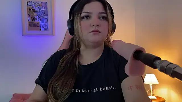 SweetFoxEyes_ on StripChat 