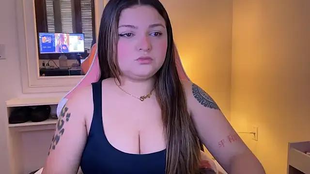 SweetFoxEyes_ on StripChat 