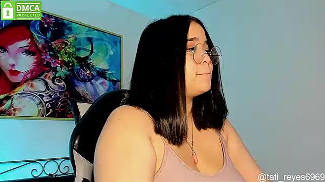 tati_reyess on StripChat 