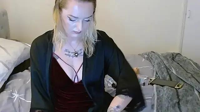 Tatted_emi — Strip for you :3