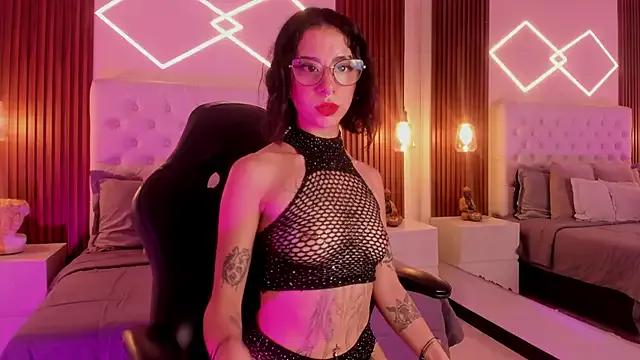 ZamabyCrucie on StripChat 